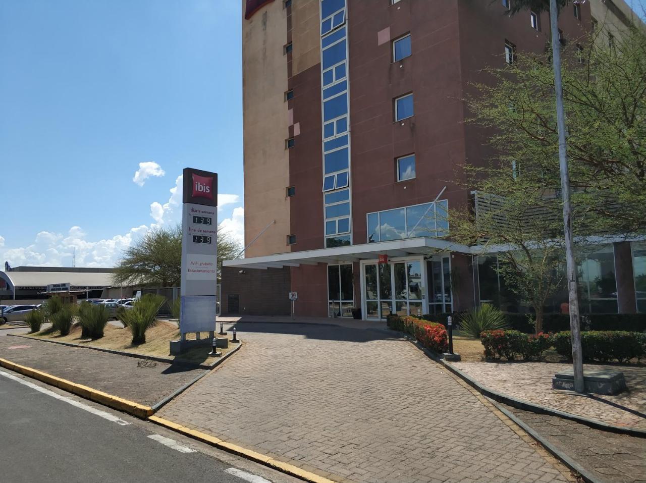 Hotel Ibis Lins Dış mekan fotoğraf
